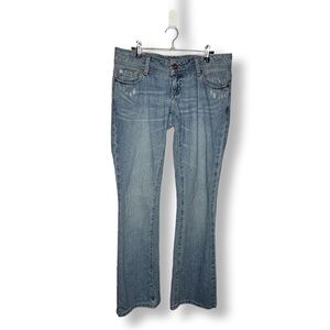 Women’s American Eagle Low Rise Artist Jeans Light Blue Wash Sz 4